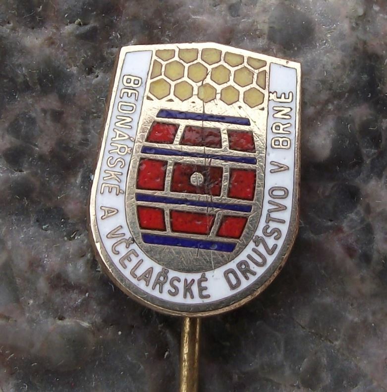 Vintage Czech Bee Keeping and Cooper Barrel Makers Trade Union Brno Pin Badge - Badgecrazy