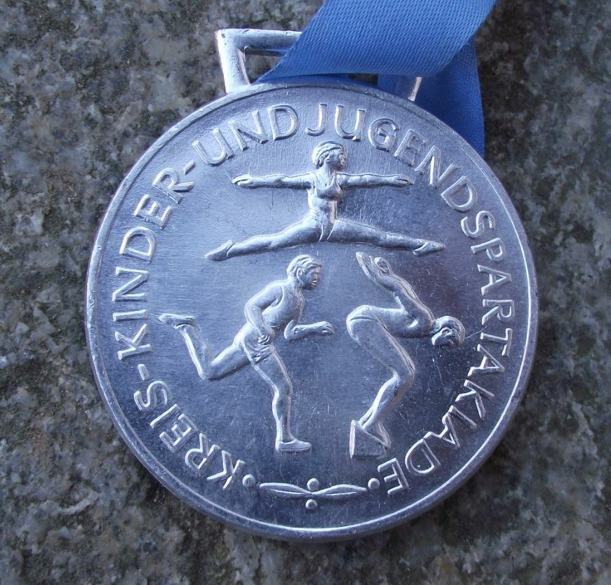 1987 FDJ DTSB Youth Pioneer East Germany Festival Event Silver Medal Pin Badge - Badgecrazy