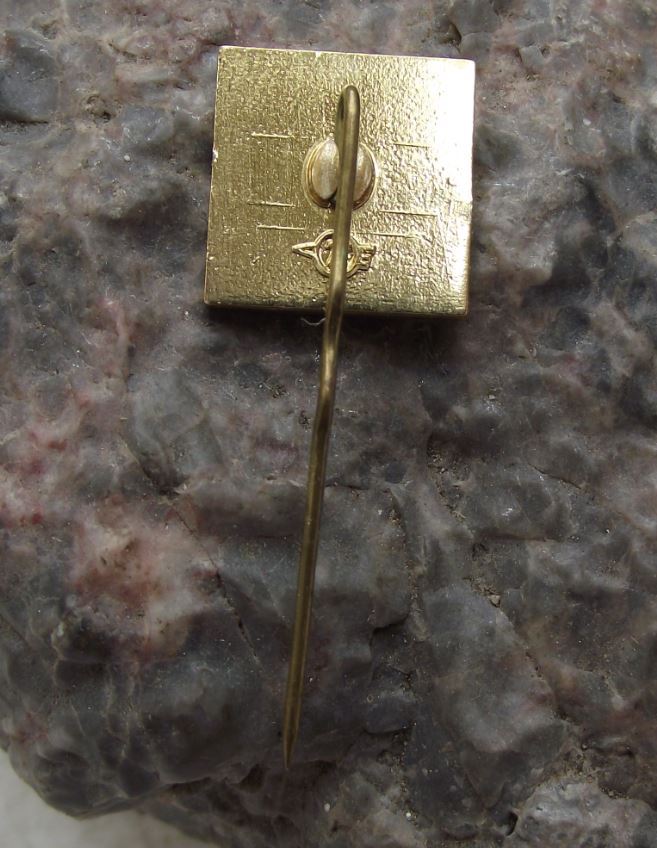 1972 50th Anniversary of the Soviet Union Number 50 Year Celebration Pin Badge - Badgecrazy