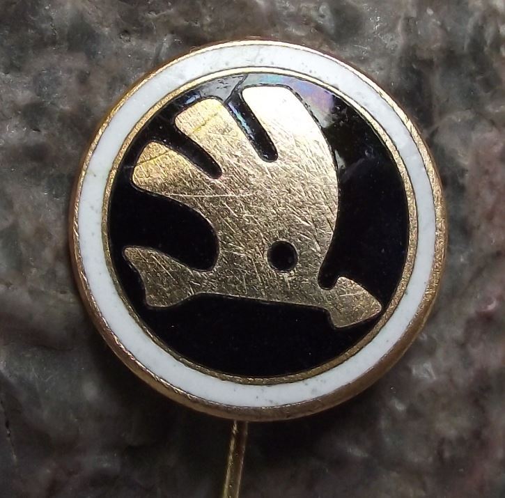 Large Antique Skoda Cars Automobiles Czechoslovakia Winged Arrow Logo Pin Badge - Badgecrazy