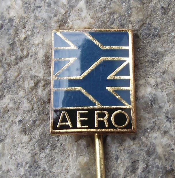 1973 Aero Let 410 Turbolet Civil Passenger Transport Aircraft Photo & Pin Badge - Badgecrazy