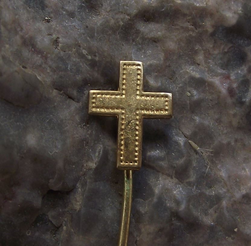 Antique Studded Holy Cross Jesus Christ Crucifiction Symbol Religious Pin Badge - Badgecrazy