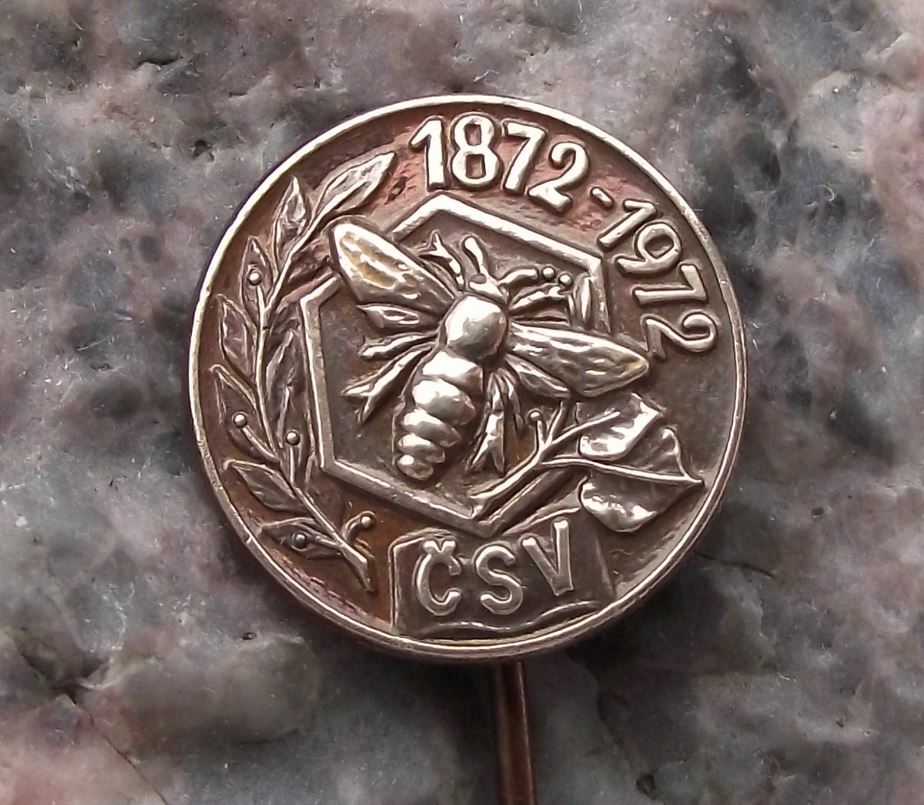 1972 CSV Czech Honey Bee Keeping Apiary Trade Union 100th Anniversary Pin Badge - Badgecrazy