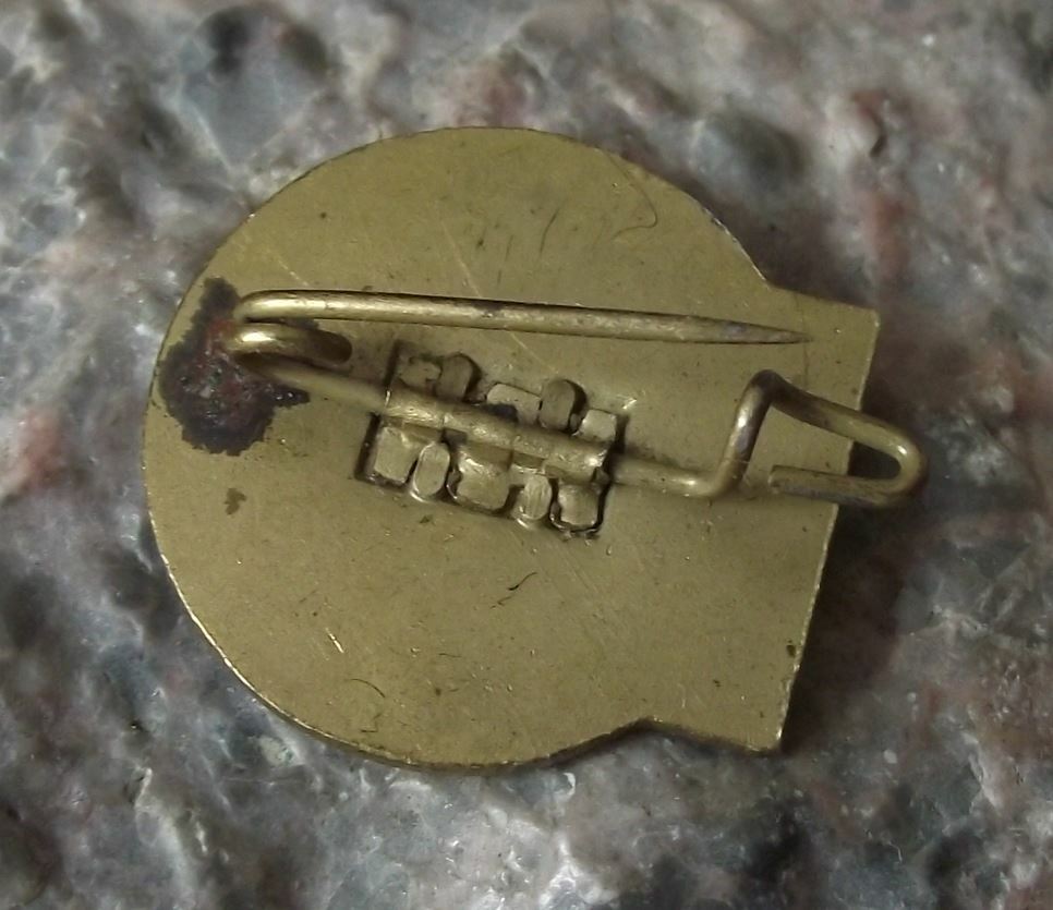 Vintage World Youth Festival Democratic Federation FMJD WFDY Members Pin Badge