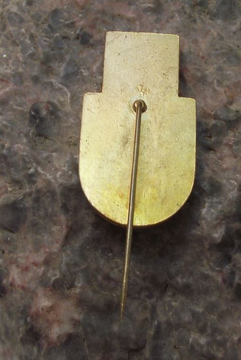 1987 Czechoslovakia Boxing Title Fight Usti nad Labem Glove Lion Pin Badge - Badgecrazy