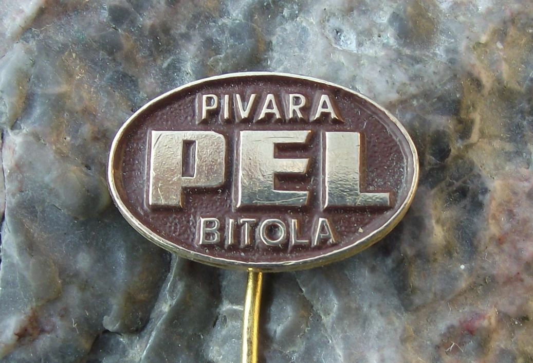 Antique Pivara Pel Bitola Macedonia Lager Beer Brewery Advertising Pin Badge - Badgecrazy