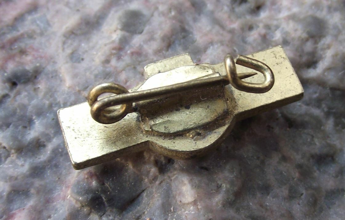1962 NAW Nationale Aufbauwerk DDR German National Front Compass Hammer Pin Badge - Badgecrazy