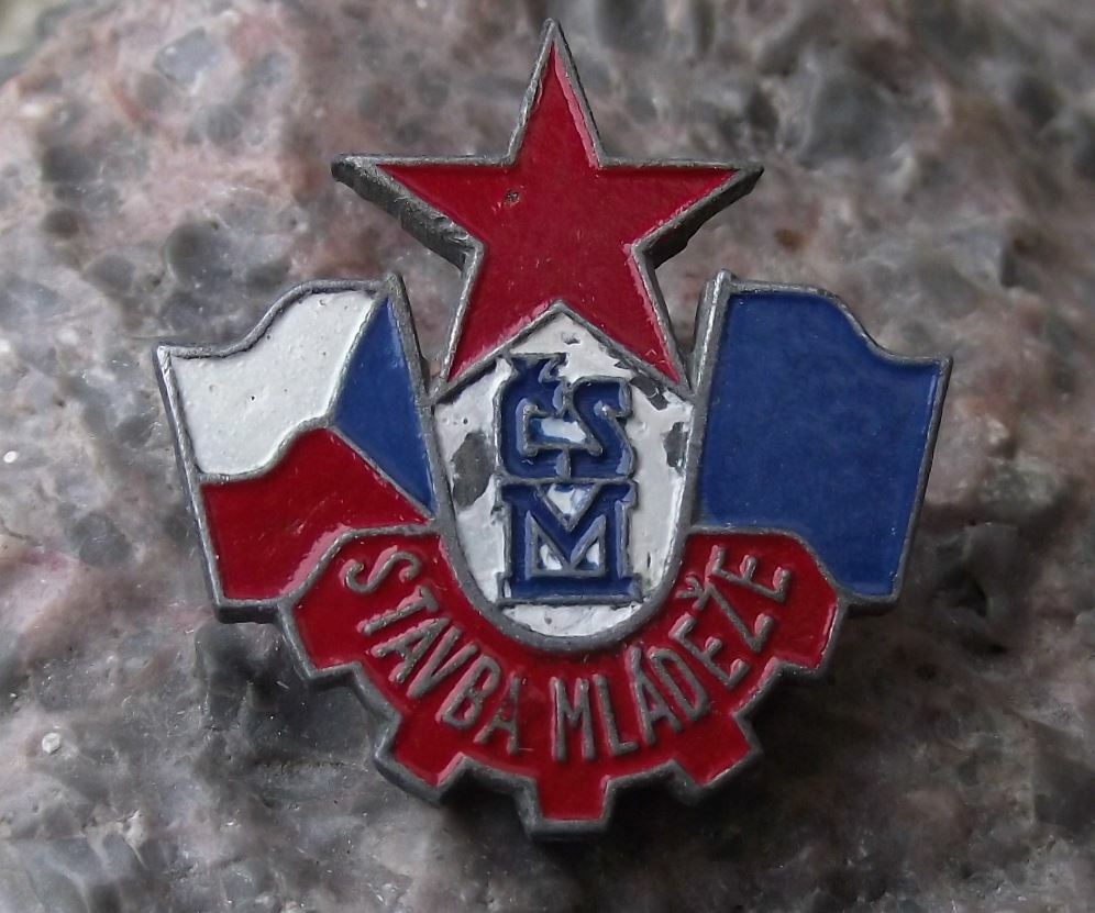Antique CSM Czechoslovakia Youth Organisation Building Youth Slogan Pin Badge - Badgecrazy
