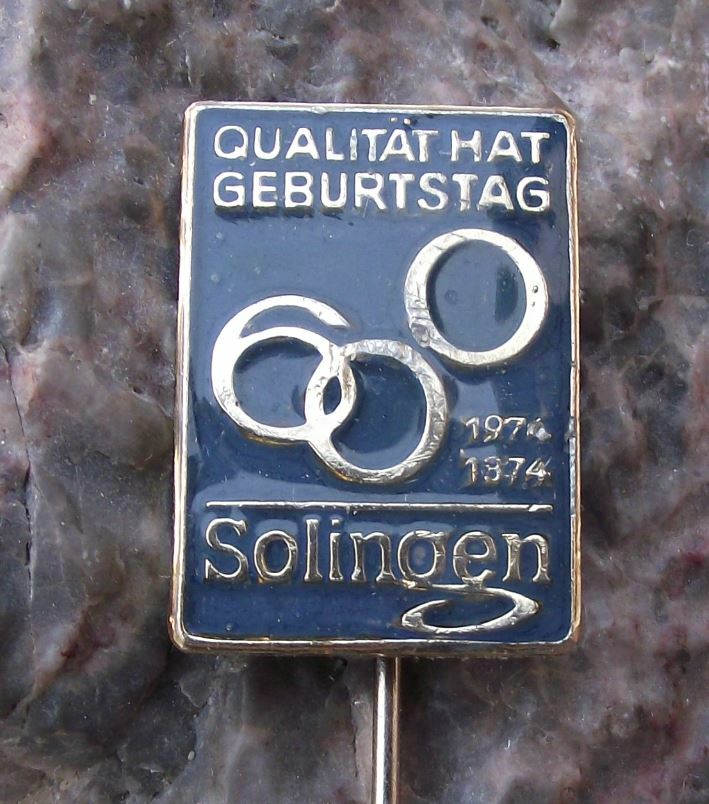 1974 Solingen Germany German City 600th Anniversary Gerburtstag Pin Badge - Badgecrazy