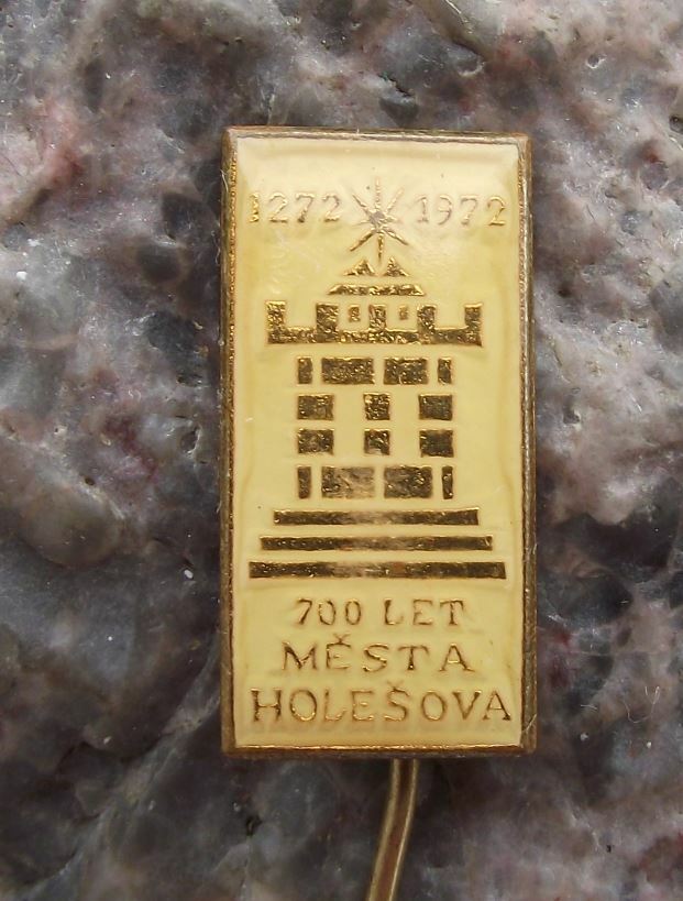1972 Holesov Czechoslovakia Heraldic Crest Castle Coat of Arms Pin Badge - Badgecrazy