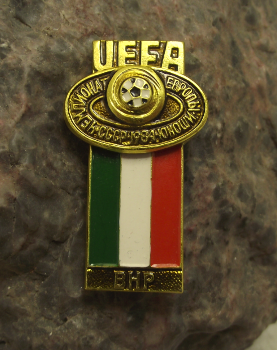 1984 UEFA European Football Championships Hungary Team Soccer Pin Badge - Badgecrazy