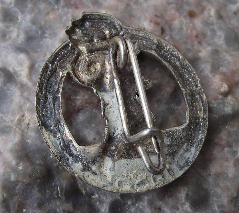 1960 Thalmann Pioneer Organisation Germany Youth Athletics Award DDR Pin Badge - Badgecrazy
