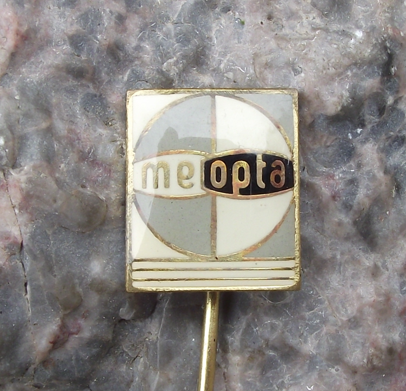 Vintage Meopta TLR SLR & Optical Lenses Split Semi Circle Pattern Logo Pin Badge - Badgecrazy