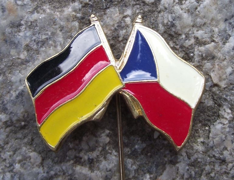 Germany & Czechoslovakian Flag Crossed German Czech Friendship Pin Badge - Badgecrazy
