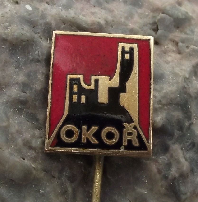 Antique Okor Czech Village Castle Ruins Prague Tourist Souvenier Pin Badge - Badgecrazy