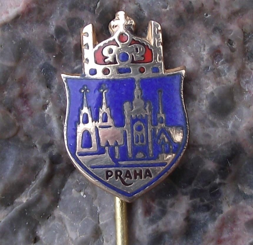 Vintage Prague Castle St Vitus Cathedral & Royal Crown Crest Tourist Pin Badge - Badgecrazy