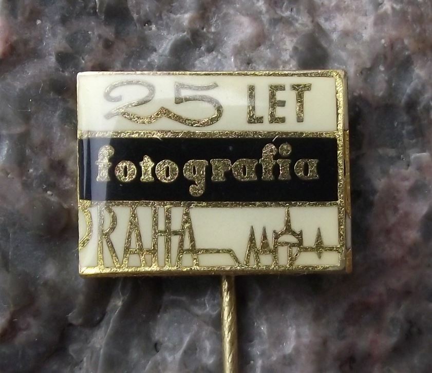 1975 Fotografia Praha Photographic Film Camera 25th Anniversary Pin Badge - Badgecrazy