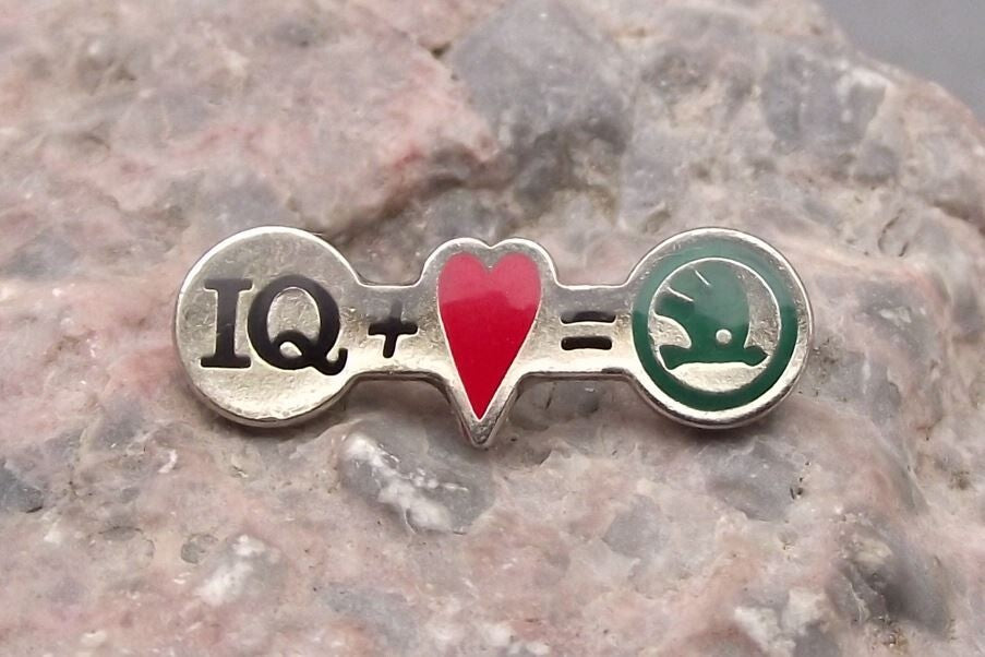 Vintage Skoda IQ Plus Love Heart Sign Car Czech Automobile Advertising Pin Badge - Badgecrazy
