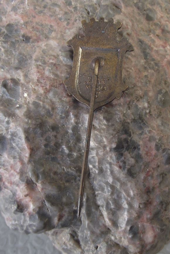 Antique Prague Bubenec District Praha 7 Heraldic Crest Coat of Arms Pin Badge - Badgecrazy