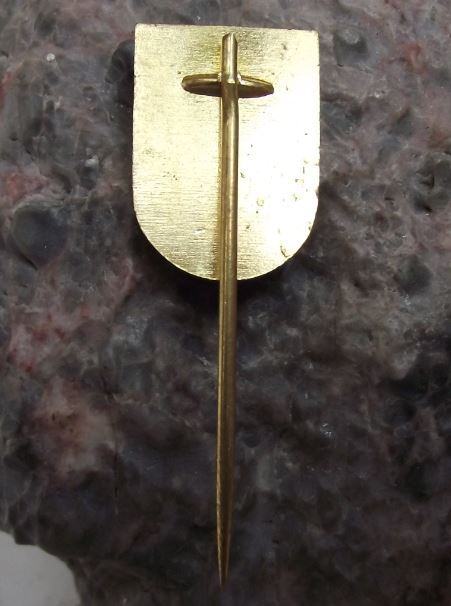 Roudnice nad Labem Raudnitz Elbe Heraldic Crest Coat of Arms Tourist Pin Badge - Badgecrazy
