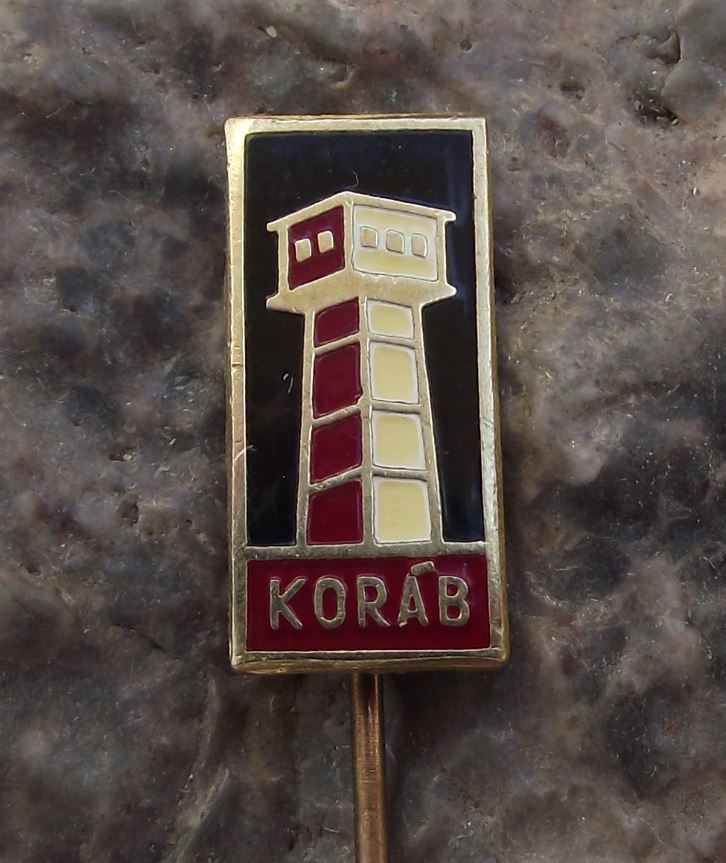 Vintage Korab Lookout Tower Moravia Mountains Tourist Souvenier Pin Badge - Badgecrazy