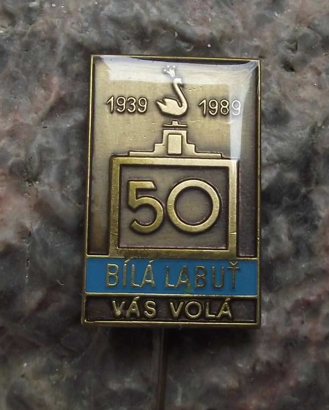 1989 Bila Labut White Swan Communist Czech Department Store Shop Pin Badge - Badgecrazy