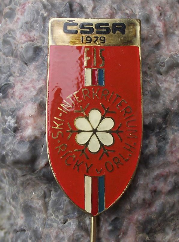 1979 FIS Skiing Qualification Competition Czechoslovakia Ricky Ski Pin Badge - Badgecrazy