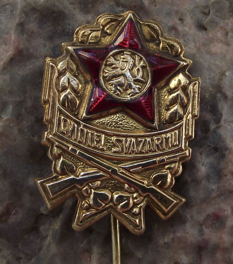Svazarm Military Exercise Trainer Paramilitary Army Unit Crossed Rifle Pin Badge - Badgecrazy