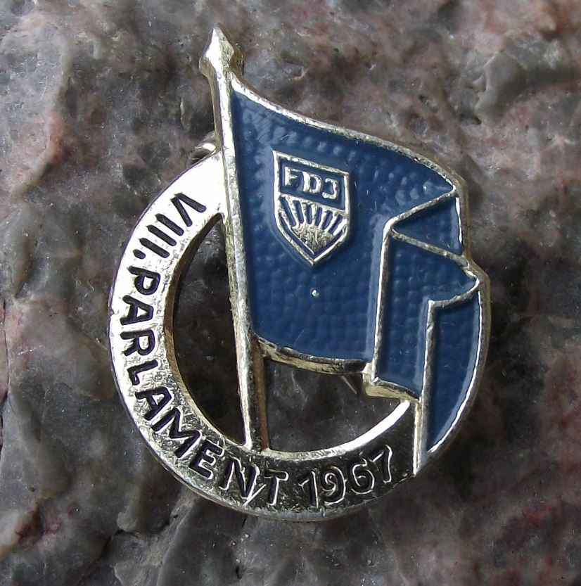 1967 FDJ Freie Deutsche Jugend East Germany Youth Parliament DDR Pin Badge - Badgecrazy