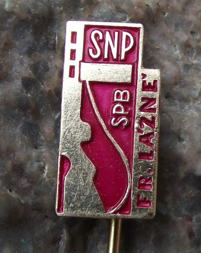 Slovak National Military Armed Uprising SNP SPB Partisan Machine Gun Pin Badge - Badgecrazy
