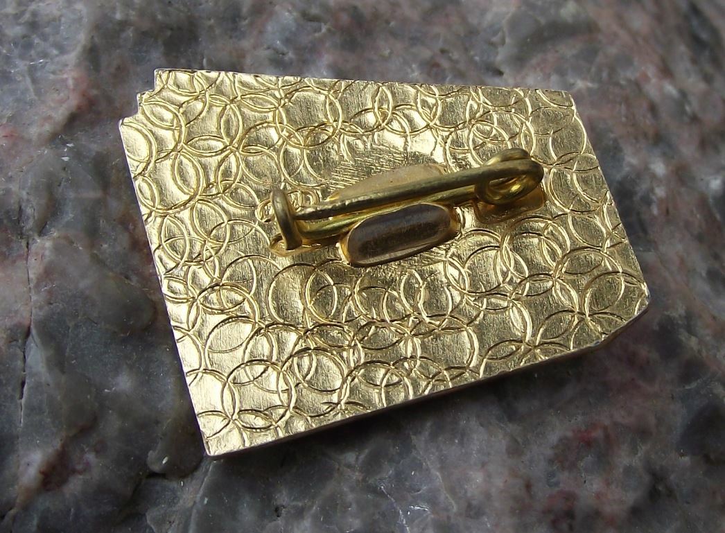 Vintage BAHX CCCP All Russia Exhibition Centre Museum Building Pin Badge - Badgecrazy