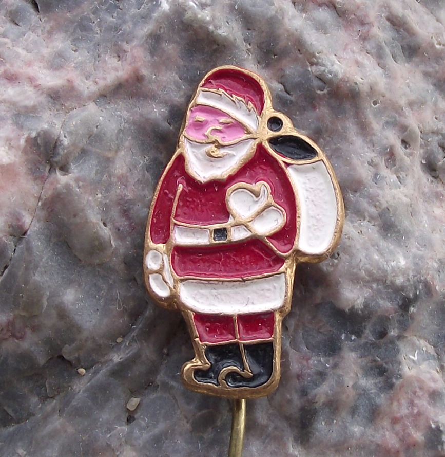 Vintage Croatia Santa Claus Klaus Father Christmas Holiday Celebration Pin Badge - Badgecrazy
