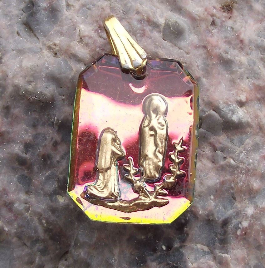 Vintage Christian Virgin Mary Jesus Religious Necklace Bracelet Pendant Charm - Badgecrazy