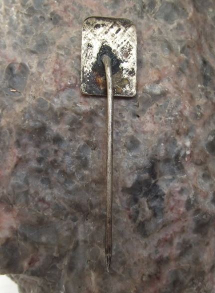 Antique Orlik Gothic Castle Chateau Czech Tourist Souvenier Sight Pin Badge - Badgecrazy