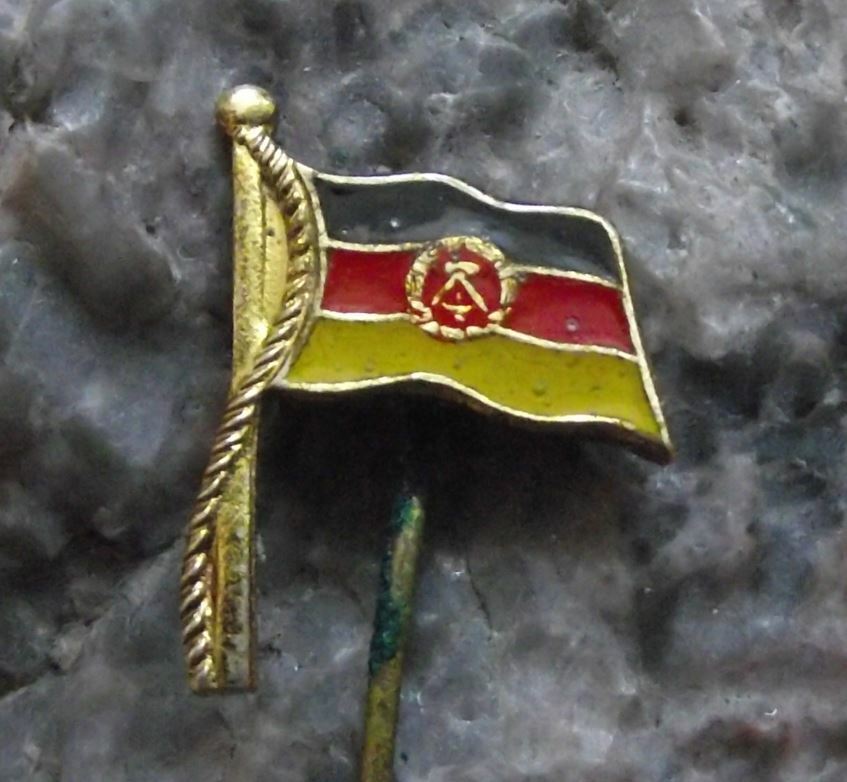 Vintage East Germany German DDR GDR National Flag Pin Badge - Badgecrazy