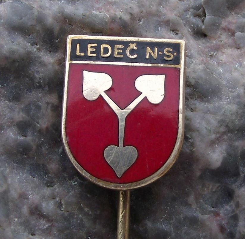 Antique Ledec nad Sazavou Czech Coat of Arms Heraldic Crest Shield Pin Badge - Badgecrazy
