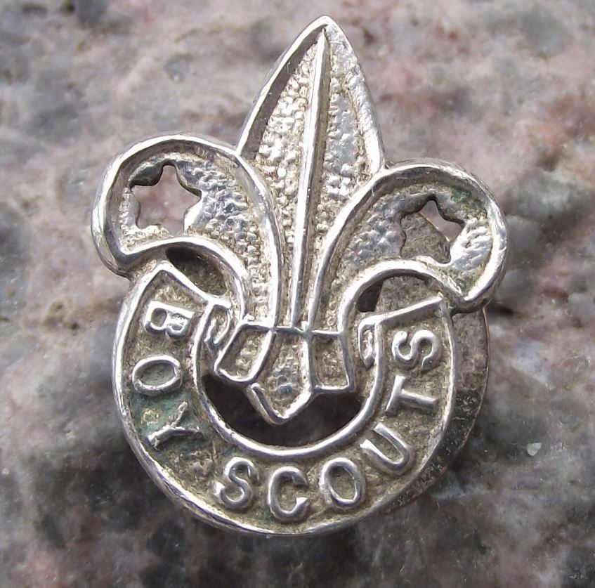 Antique Czech Boy Scouts Association Fleur de Lis Symbol Jacket Buttonhole - Badgecrazy