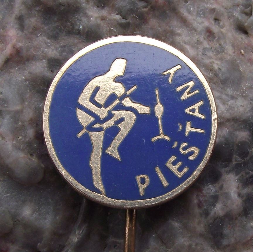 Antique Piestany Man Breaks Walking Stick Crutch Healing Spa Slovakia Pin Badge - Badgecrazy