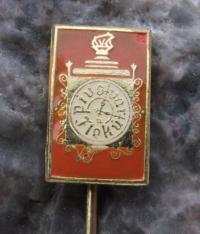 Vintage U Fleku Prague Micro Brewery Restaurant Tourist Pub Clock Logo Pin Badge - Badgecrazy
