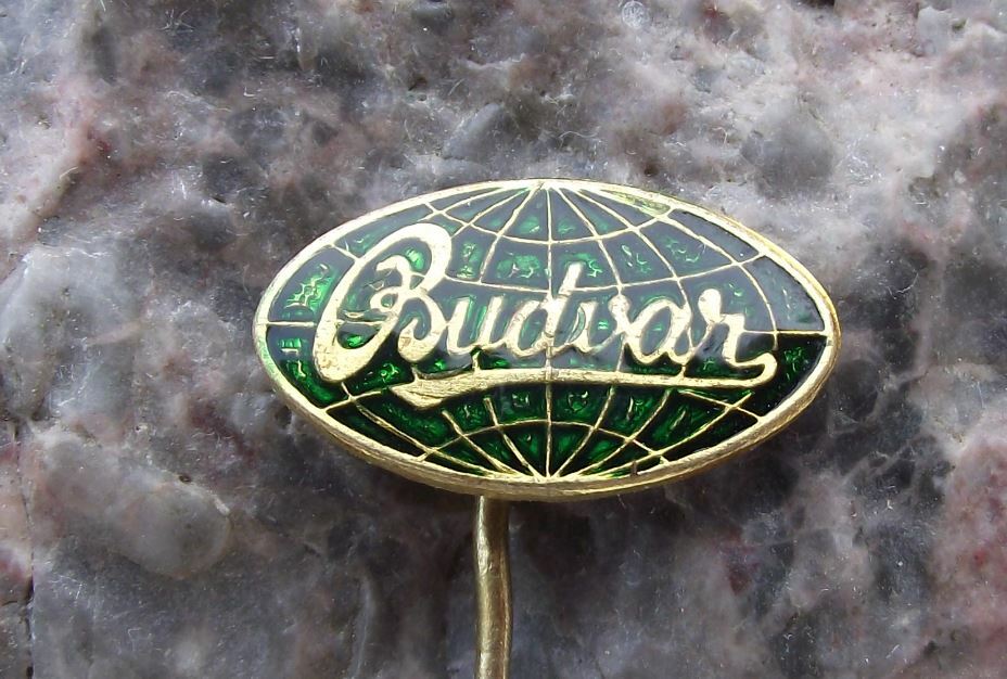 Budvar Original Czech Budweiser Brewery Pivovar Lager Beer Pin Badge Green - Badgecrazy