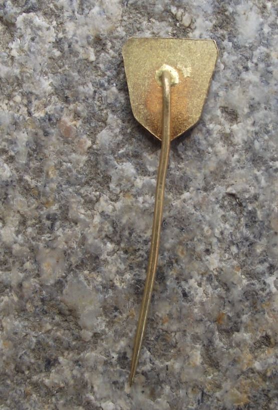 Minerva Boskovice Sewing Machines Czechoslovakia MB Advertising Pin Badge - Badgecrazy