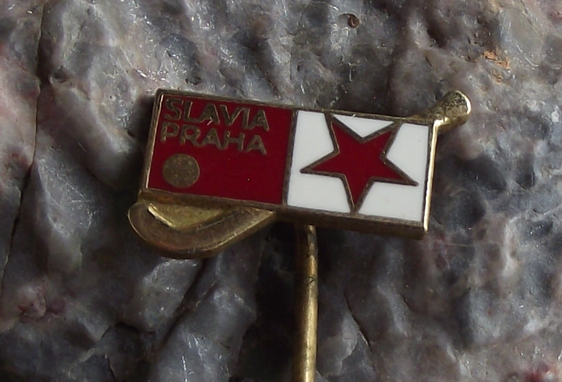 Antique Slavia Prague Field Hockey Team Supporters Stick Ball Pin Badge - Badgecrazy