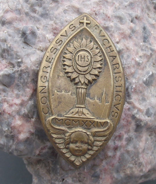 1923 IHS Jesus Christ Eucharistic Congress Prague Catholic Church Pin Badge