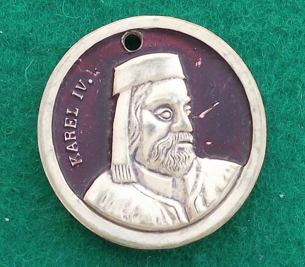 Vintage Karlstejn Castle Charles Karel IV Czech King Tourist Pendant Talisman - Badgecrazy