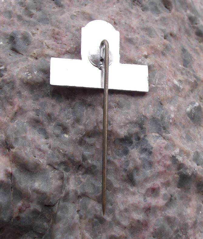 Vintage Vollmer Setting Filling Machines Engineering Company Pin Badge - Badgecrazy