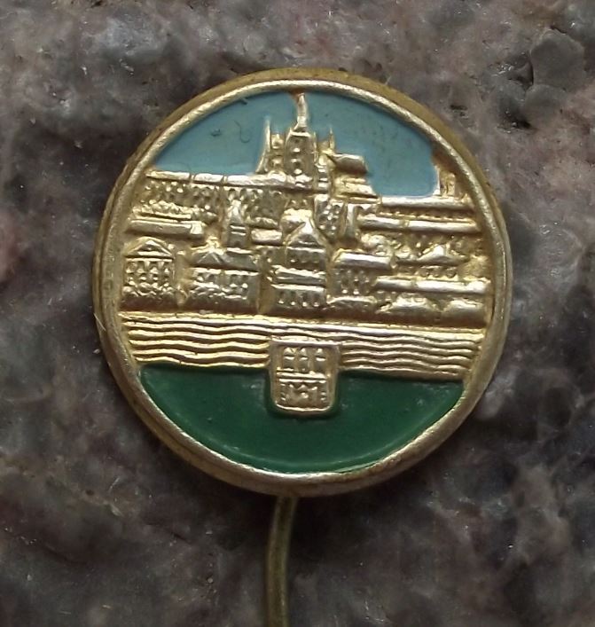 1940's Prague Castle & River Czech Capital City Tourist Souvenier Pin Badge