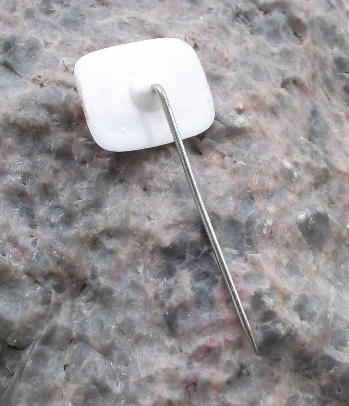 Vintage AGA Swedish Cast Iron Cookers Gas Oven Kitchen Stove Plastic Pin Badge - Badgecrazy