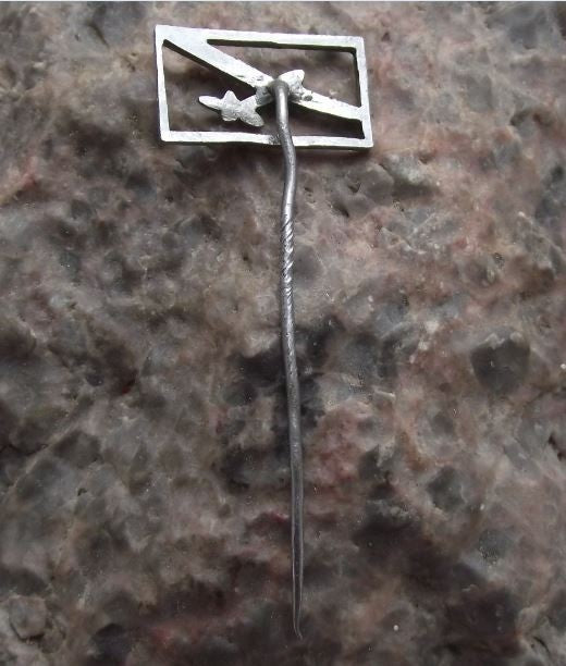 Glider Sail Plane Long Wing Aircraft Pilot Silver Cut Away Metal Pin Badge - Badgecrazy