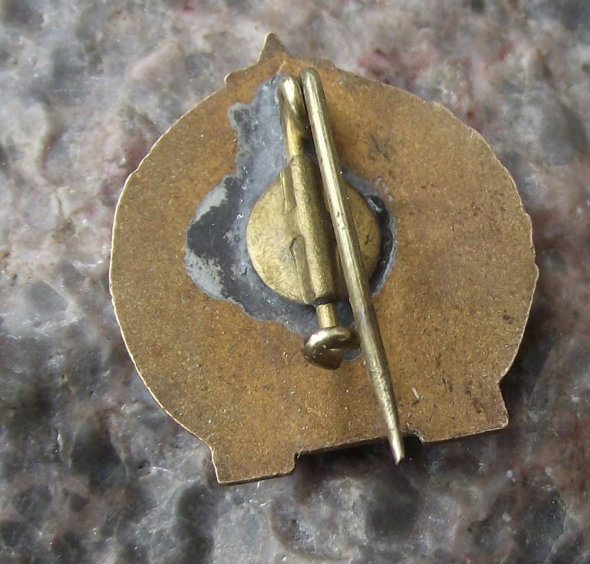 Antique Kecskemet Food Canning Factory Hungary Goat Logo Hungarian Pin Badge - Badgecrazy