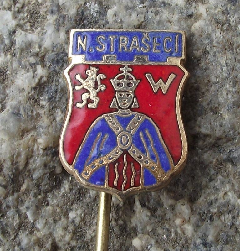 Antique Nove Straseci Bohemia Czech Coat of Arms Heraldic Crest Pin Badge - Badgecrazy